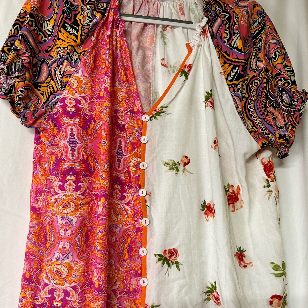 Mixed-Print Floral & Paisley Button-Front Women’s Blouse - Pink/White